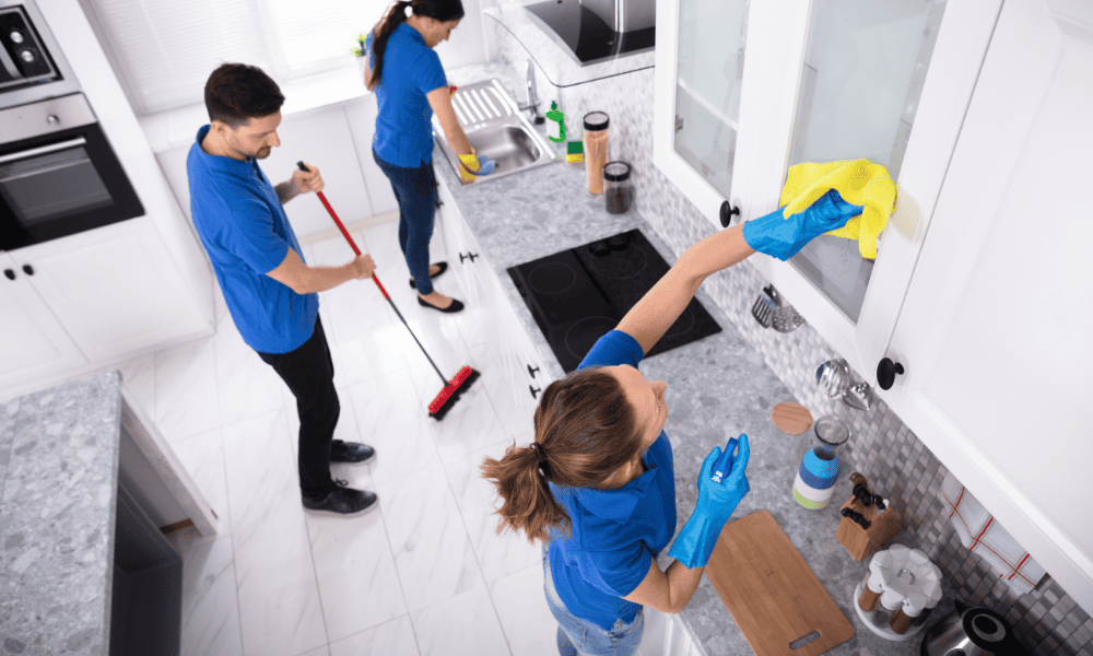 atlanta maids cleaning the house